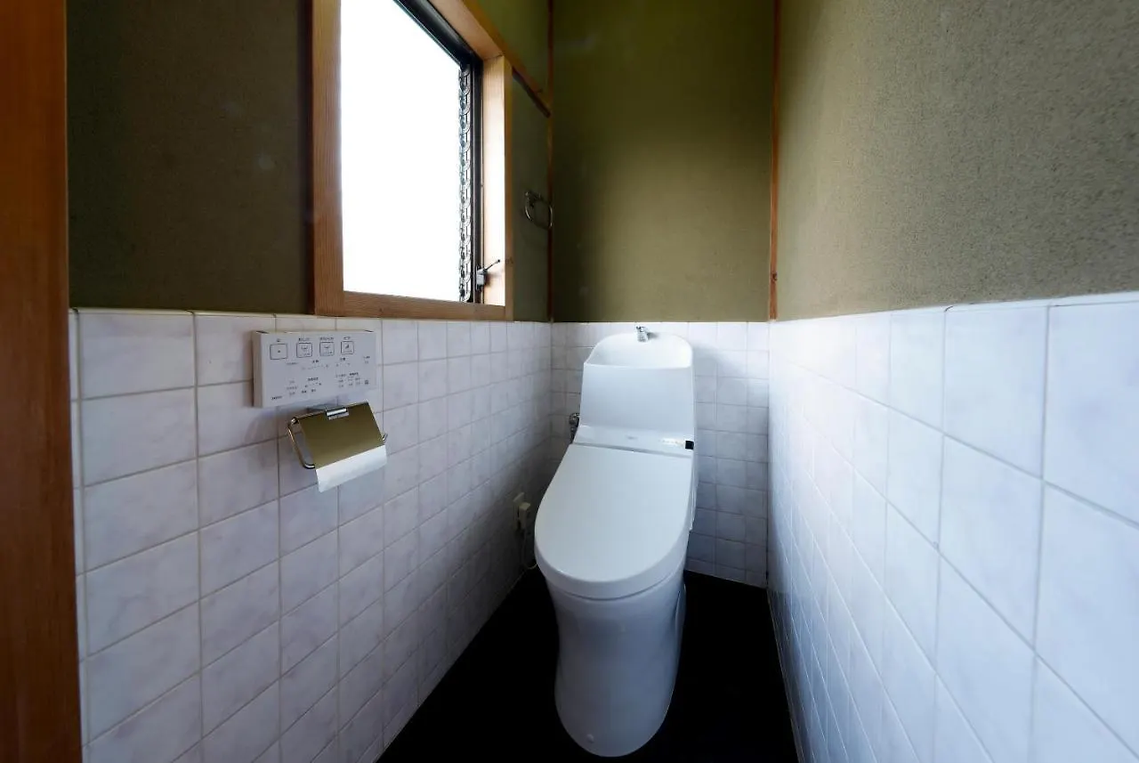 Holiday home 庭之宿 新大阪日本庭園の家 -Residence Inn Niwanoyado- Japan